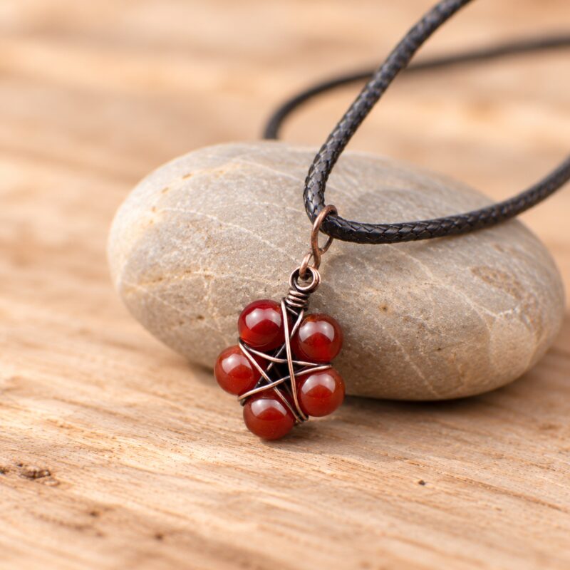 Pendentif étoile en Cuivre vieilli et Pierre naturelle