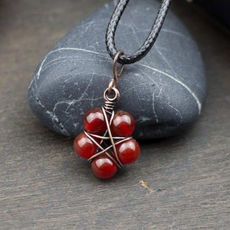 Pendentif étoile en Cuivre vieilli et Pierre naturelle
