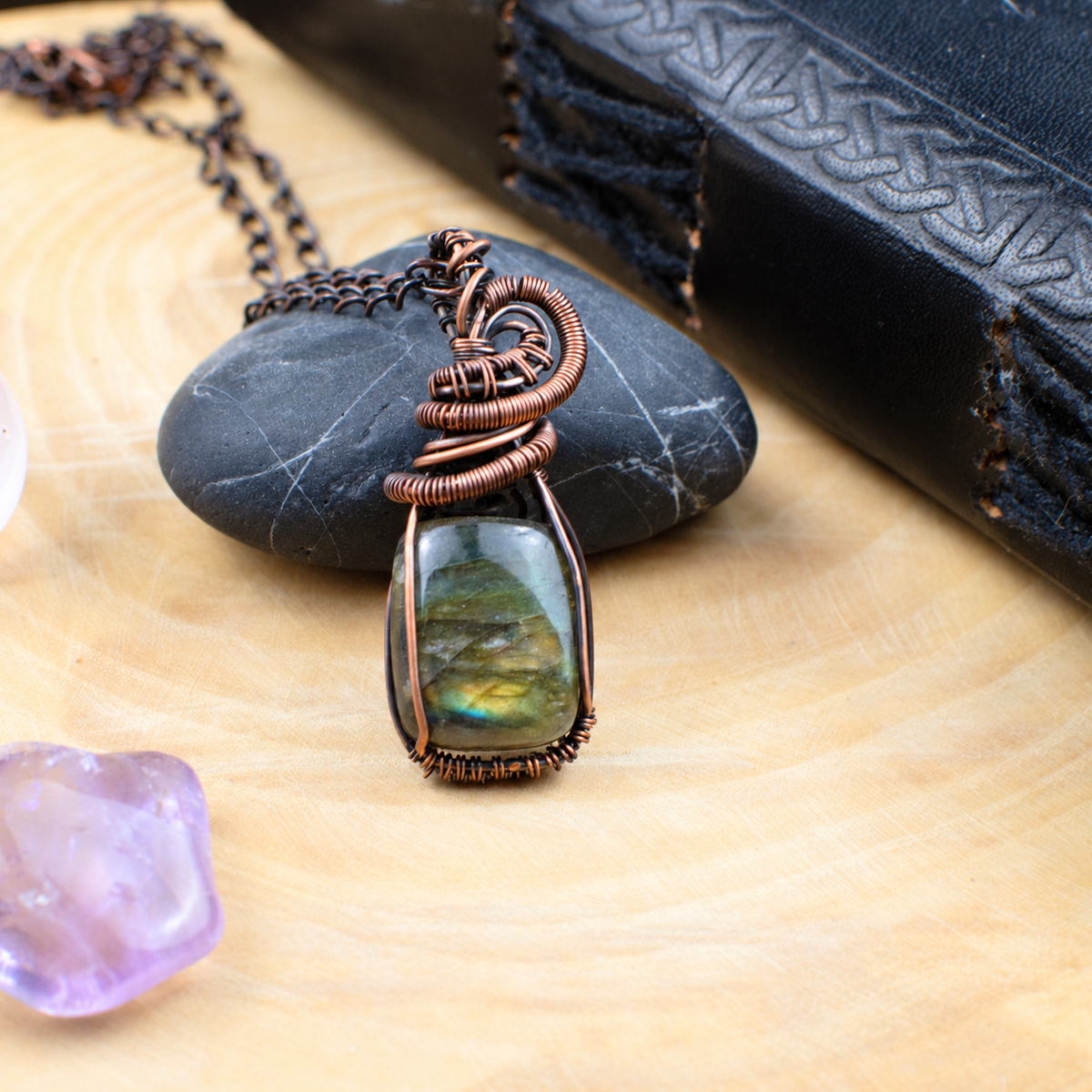 Pendentif "Soléa" en Labradorite et Cuivre vieilli – Image 3
