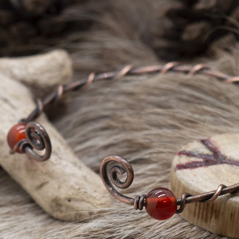 Bracelet "L'Ancrage" en Cuivre vieilli et Agate rouge