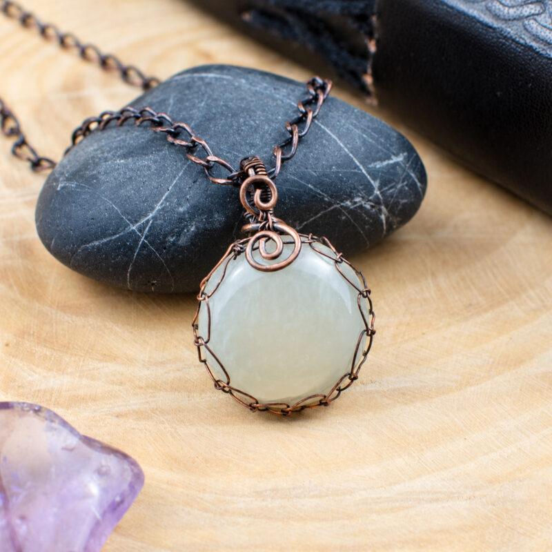Pendentif "La Traversée" en Pierre de Lune et Cuivre vieilli