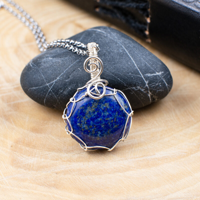 Pendentif “Le Pacte des Etoiles” en lapis-lazuli et cuivre Silver-filled