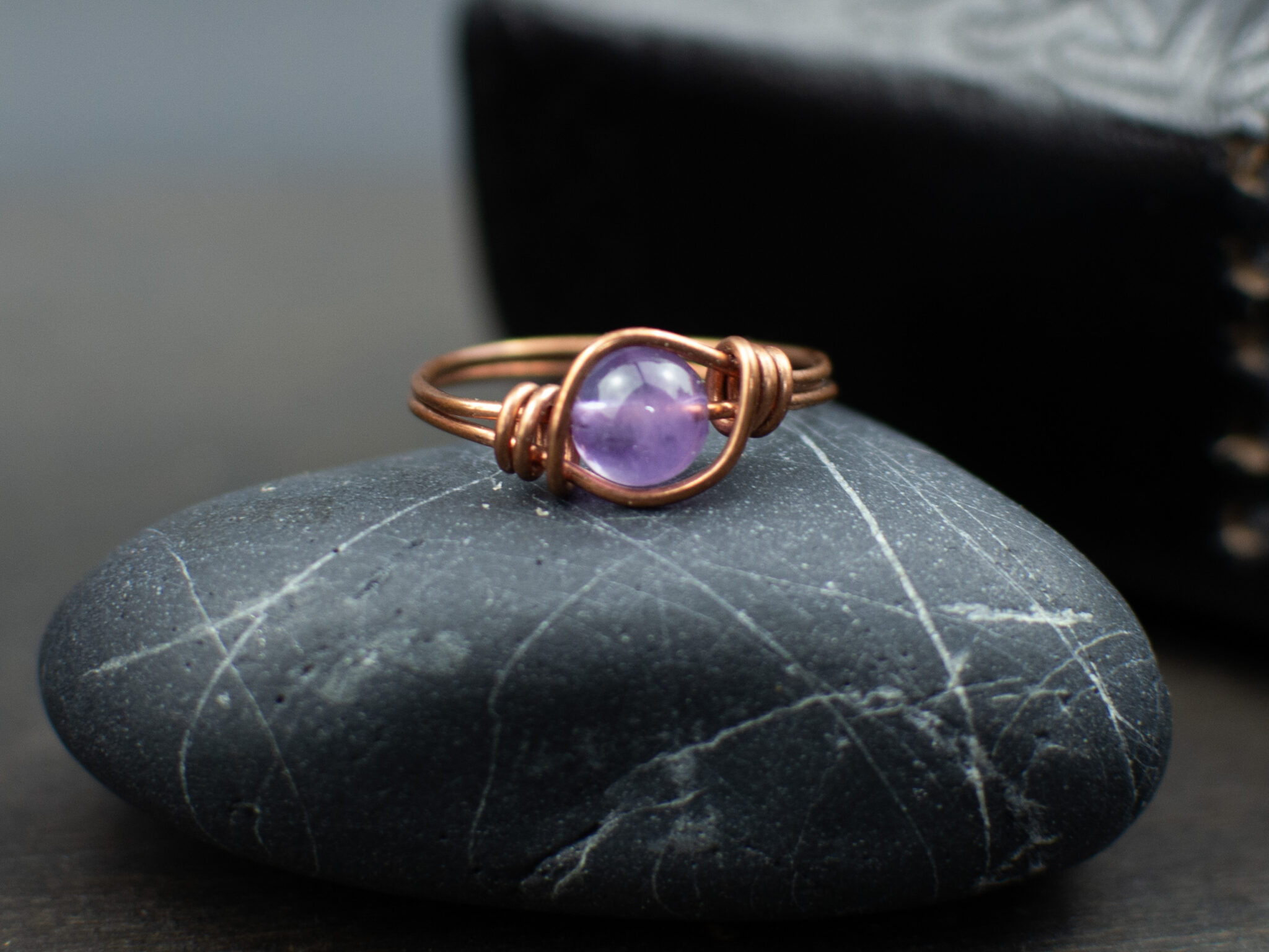 Bague " La Gardienne" en Cuivre vieilli et Pierres naturelles – Image 7