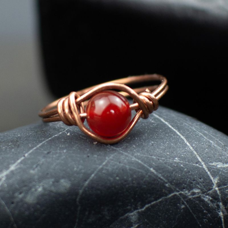 Bague " La Gardienne" en Cuivre vieilli et Pierres naturelles
