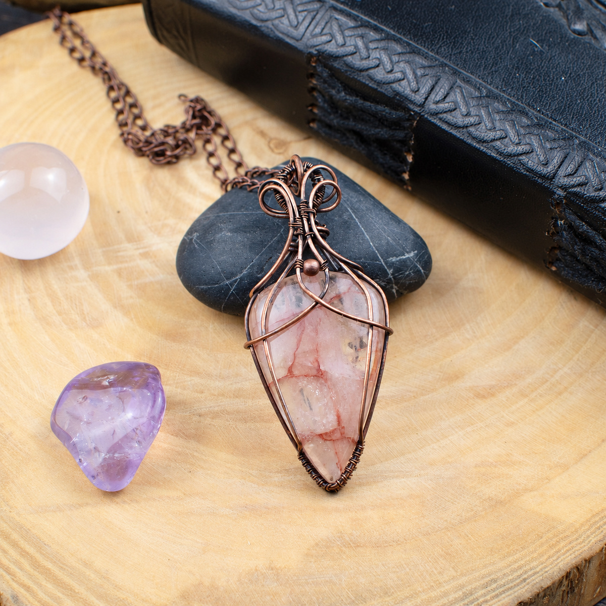 Pendentif "Morréa" en Quartz Hématoïde et Cuivre vieilli – Image 3